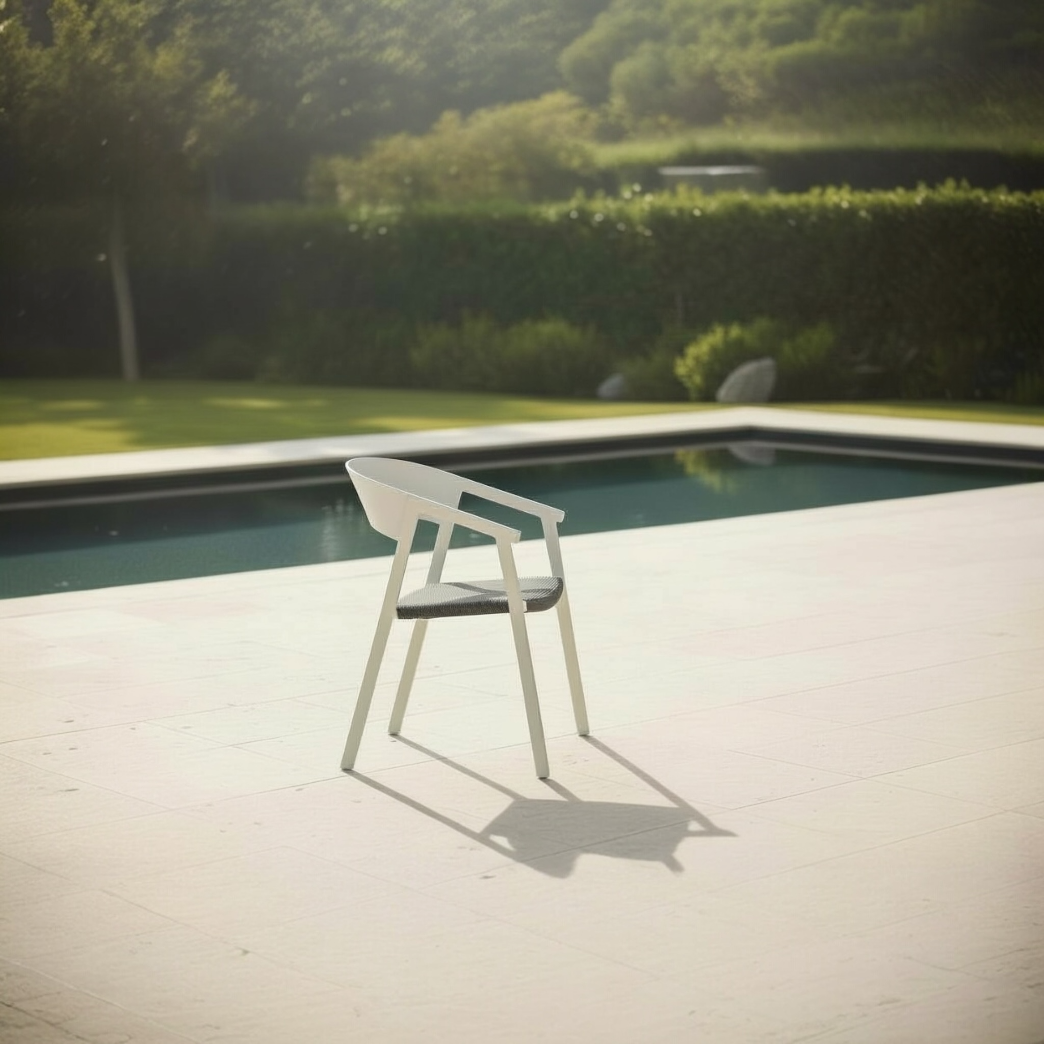 Chaise de jardin design en alu blanc Lara