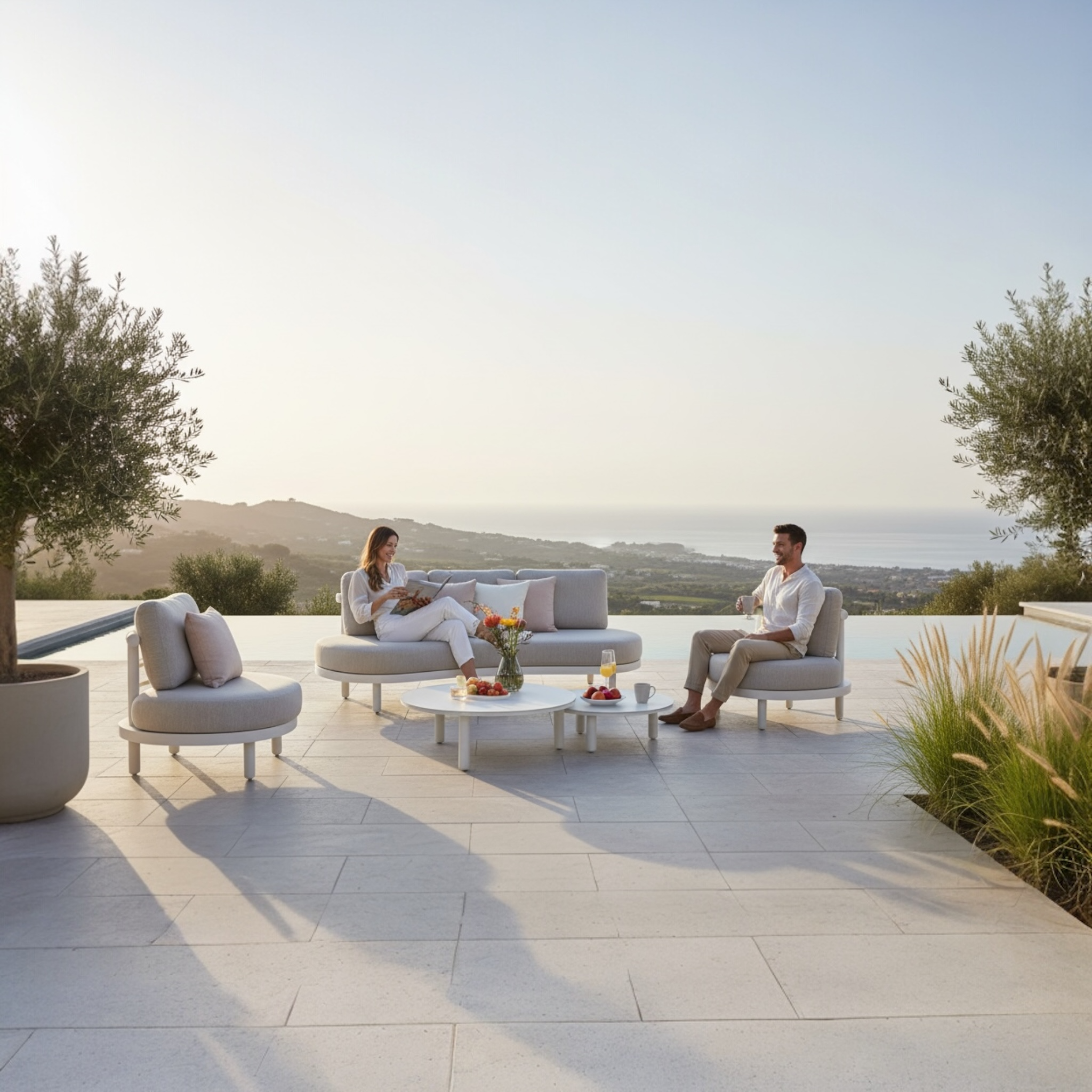 Salon bas de jardin en alu blanc confortable