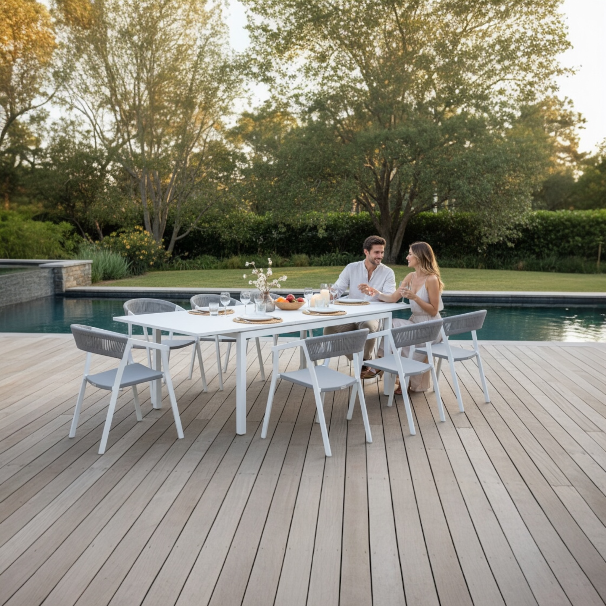 TABLE DE JARDIN DESIGN EXTENSIBLE