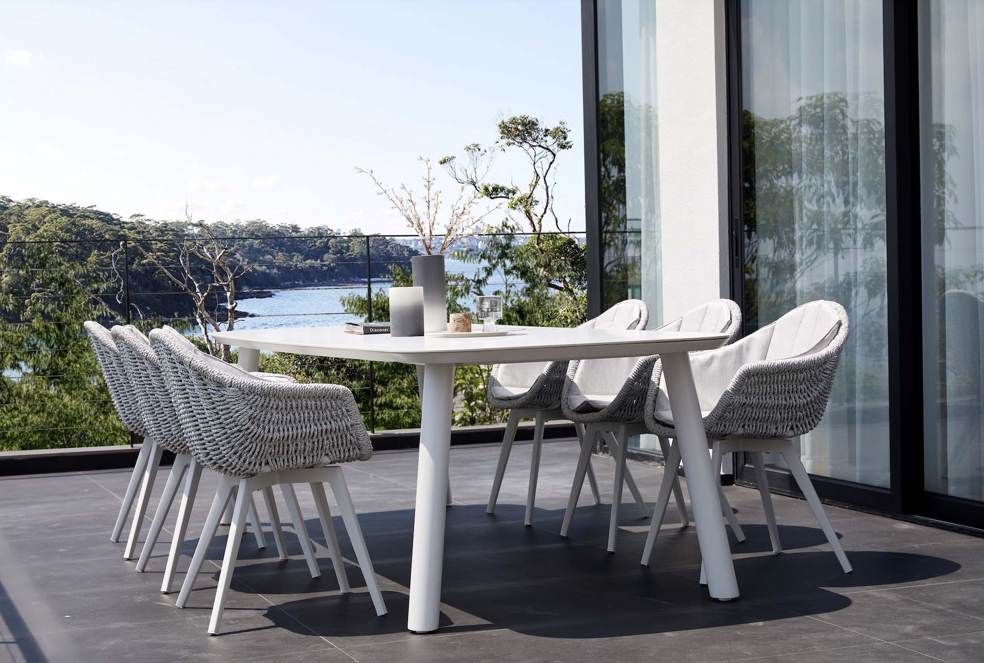 Table repas de jardin moderne en aluminium - avec plateau en céramique - LARA