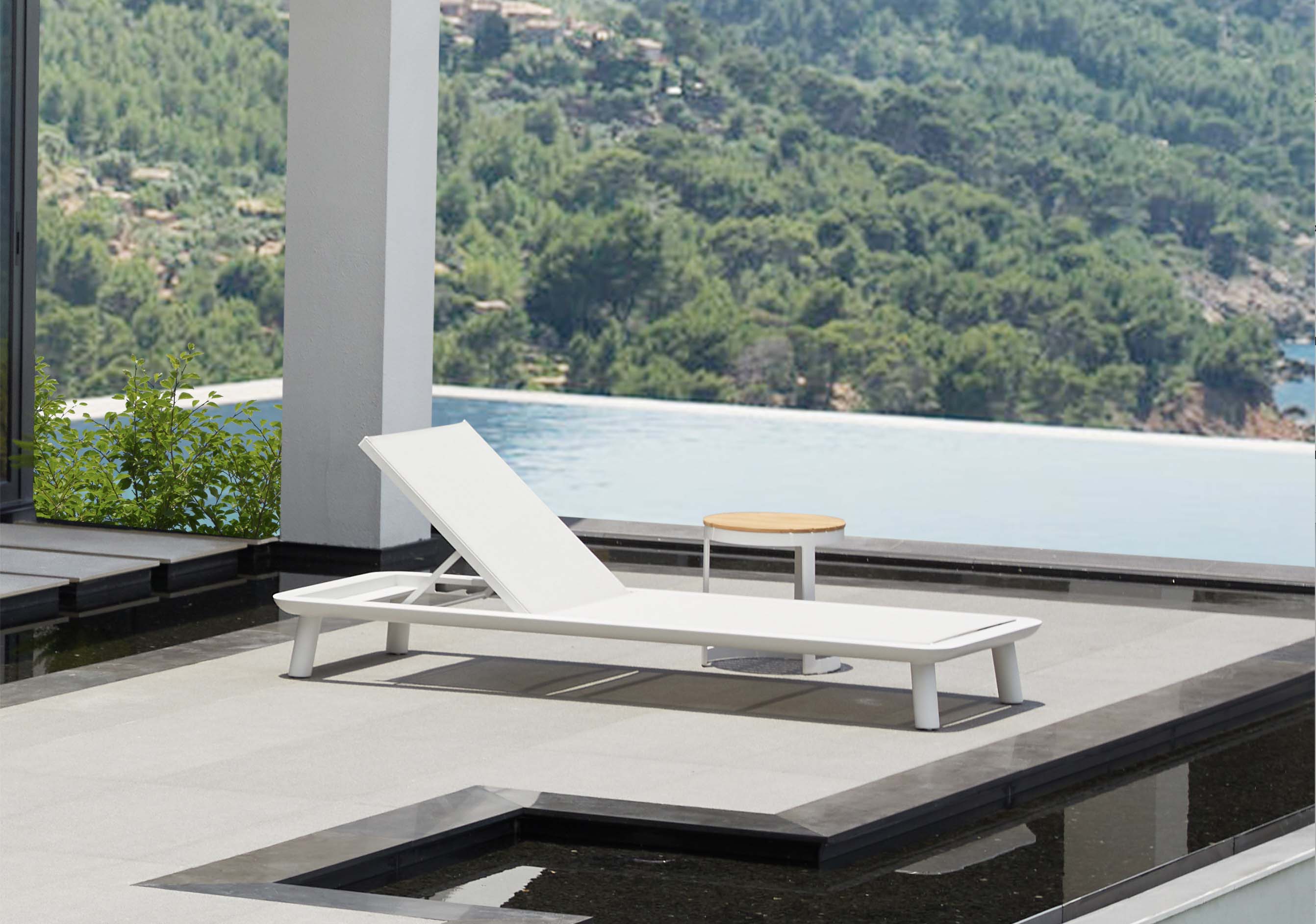 Bain de soleil en aluminium moderne design - LARA