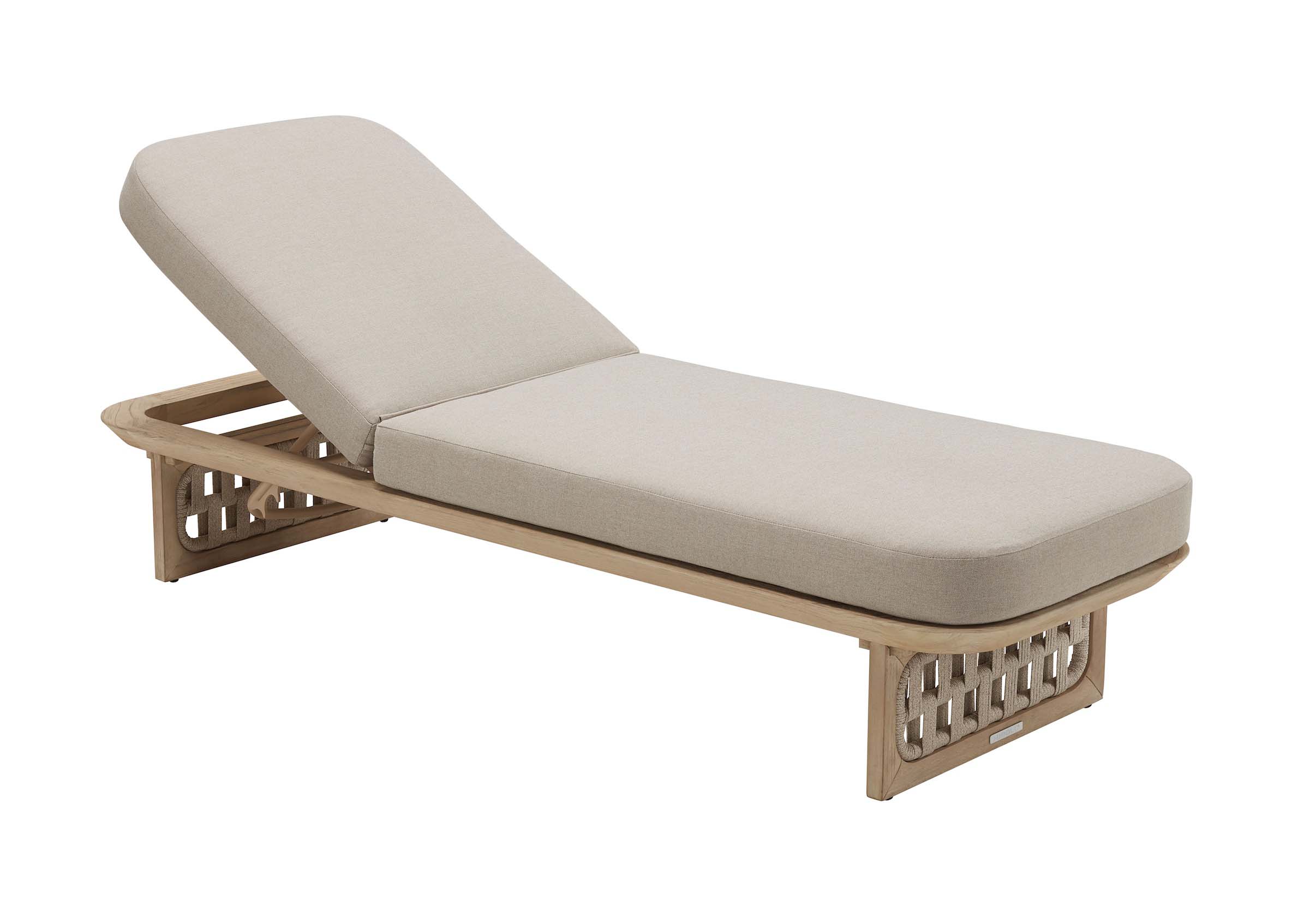 Duo bain de soleil luxe en TECK FSC avec coussin déhoussable en fibre acrylique déperlant beige, design méditerranéen élégant.