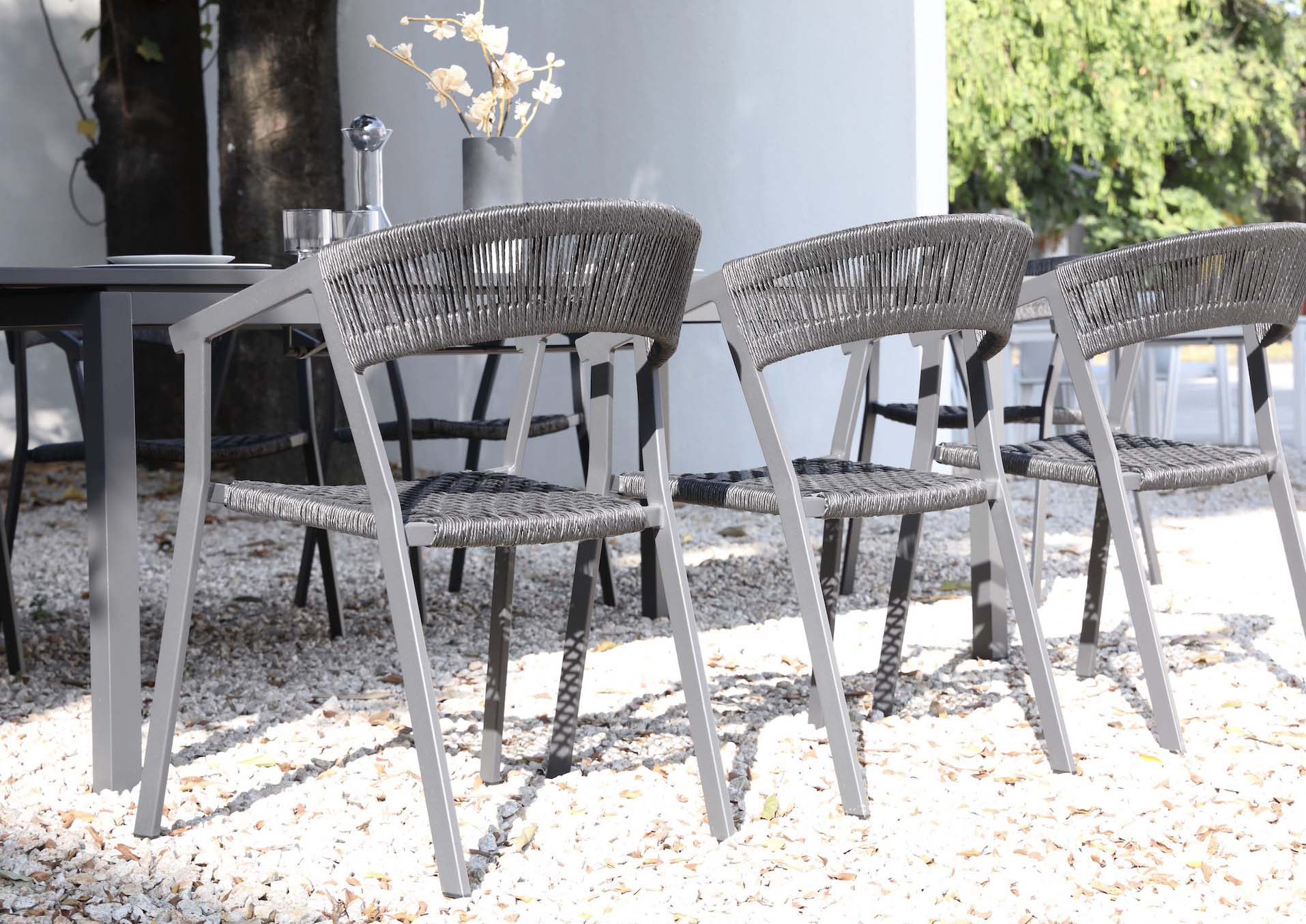 Fauteuil repas de jardin en aluminium et corde noir (lot de 2) - LARA