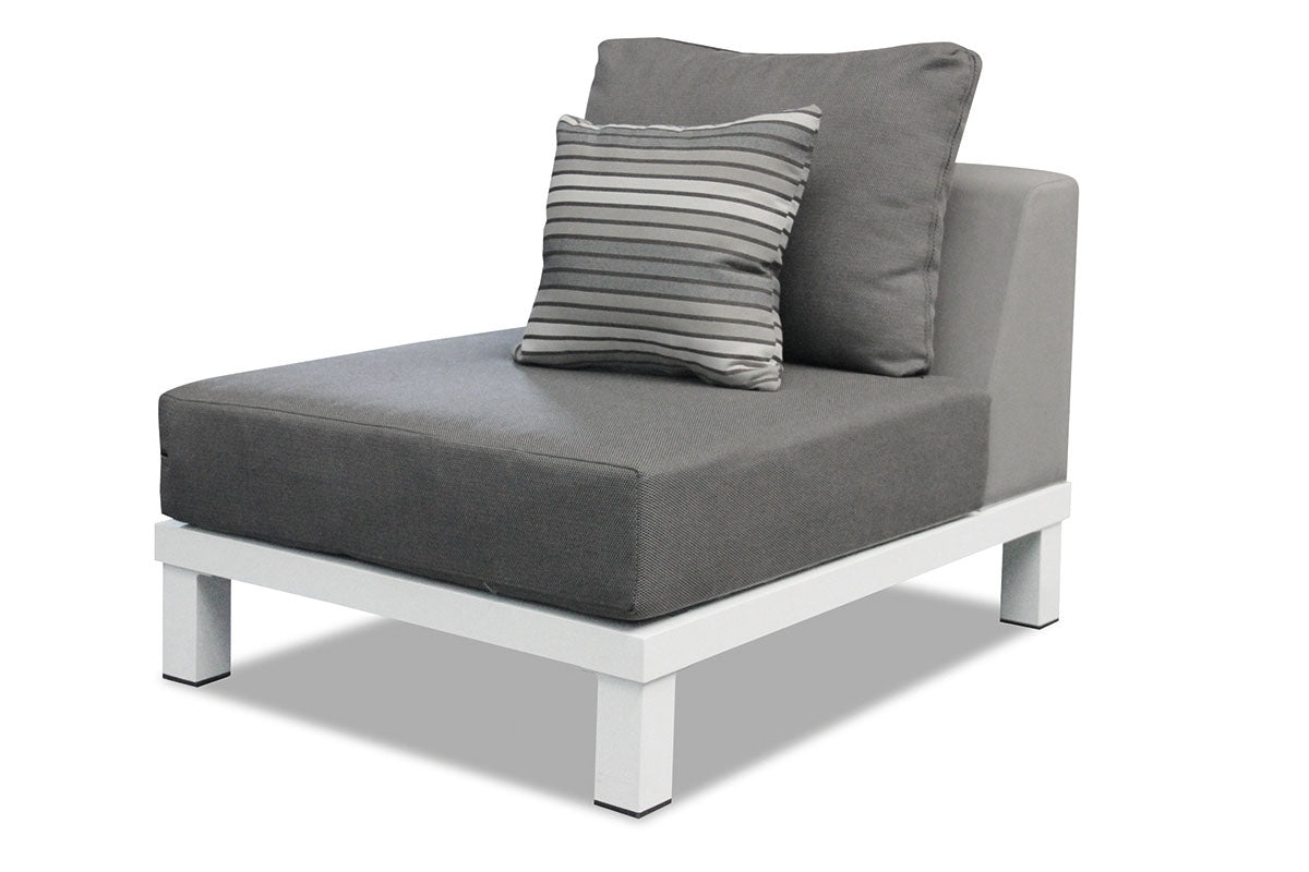 Salon de jardin sans chauffeuse en aluminium design blanc, coussins gris en tissu Oléfine 100% polypropylène, structure en aluminium.