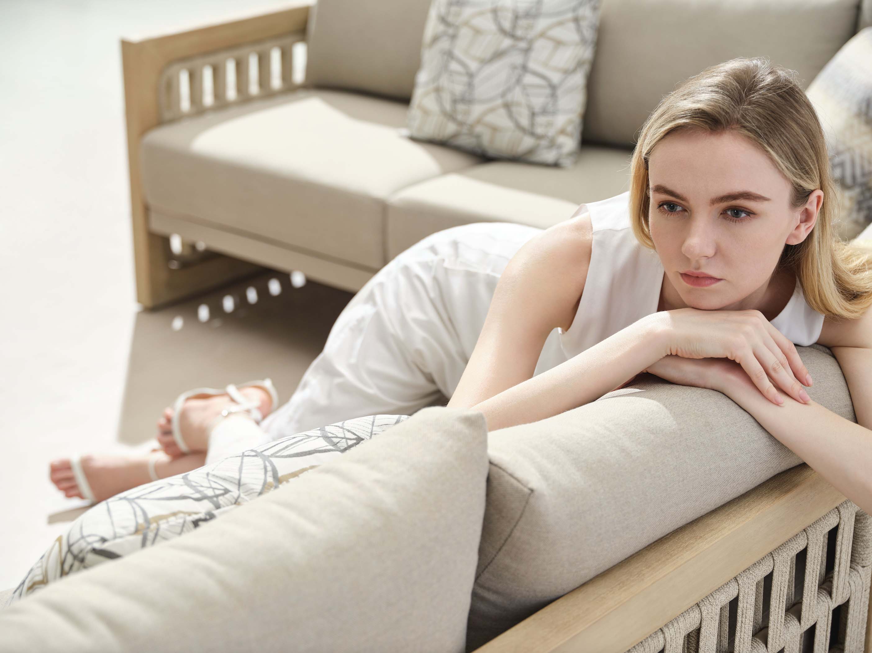 Mobilier de jardin luxe en teck et en corde 5 places - PALMA