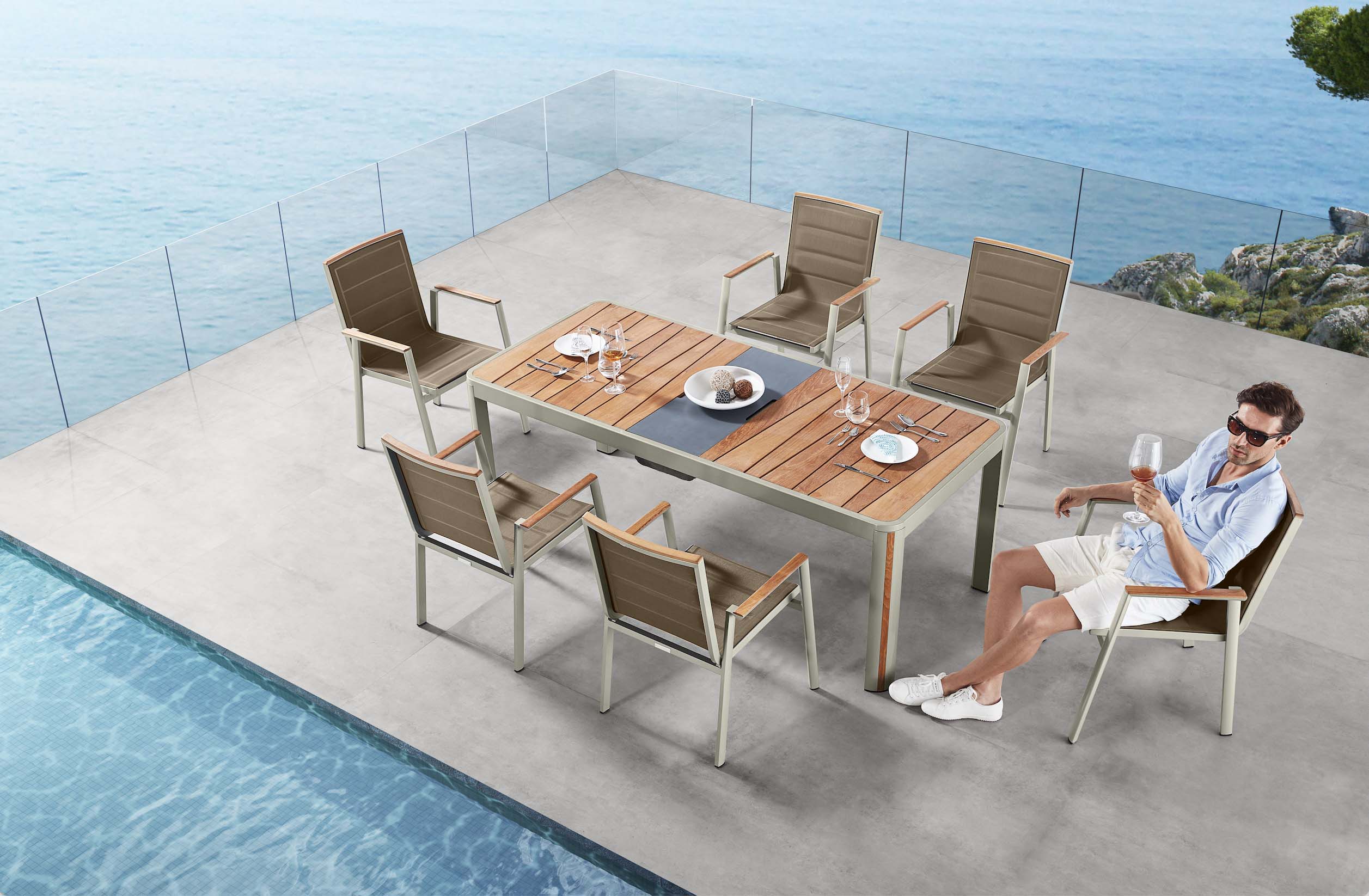 Ensemble repas d'extérieur en aluminium et en teck - GENEVA