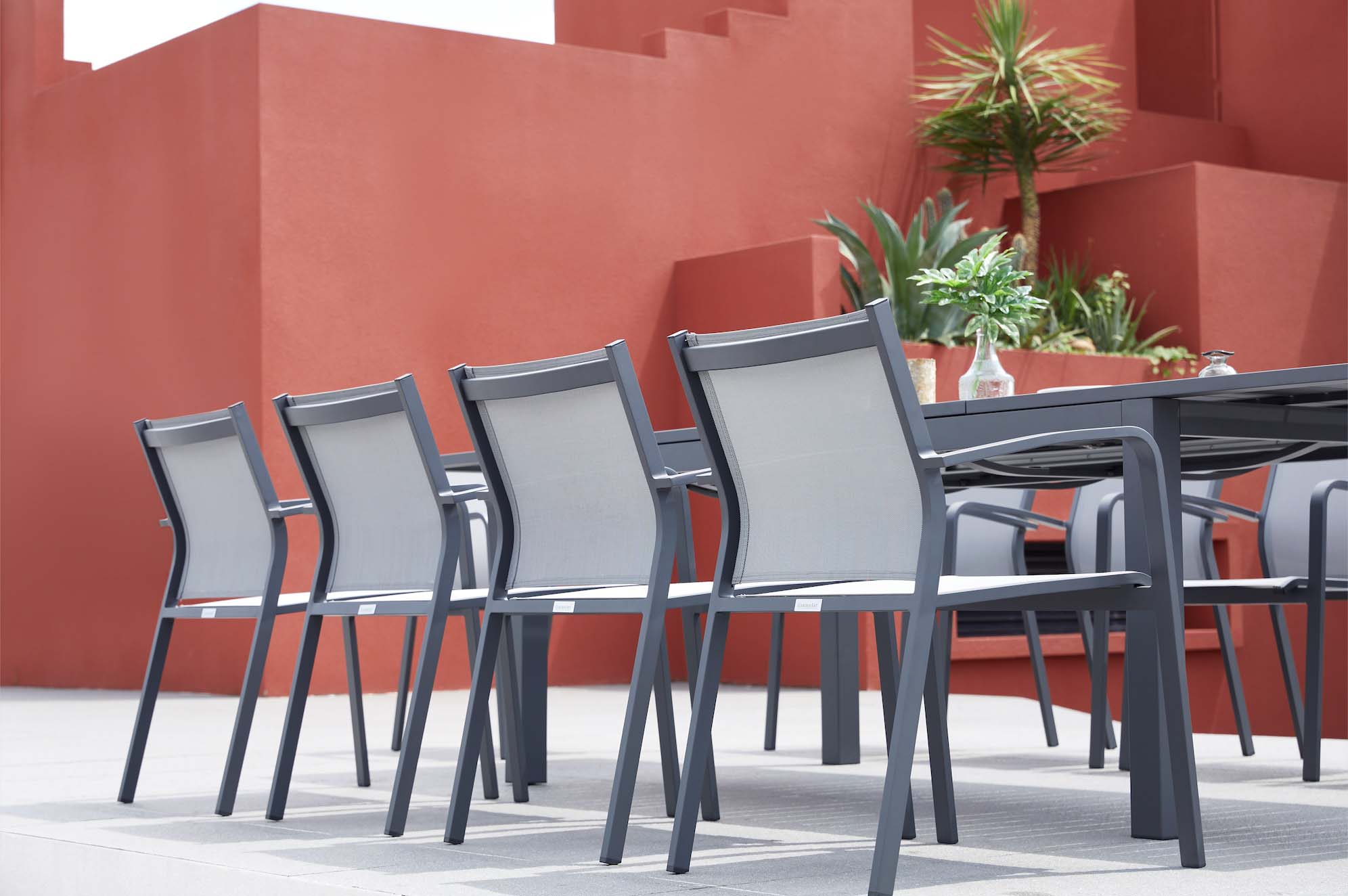 Fauteuil empilable en aluminium - NORY NOIR (lot de 6)