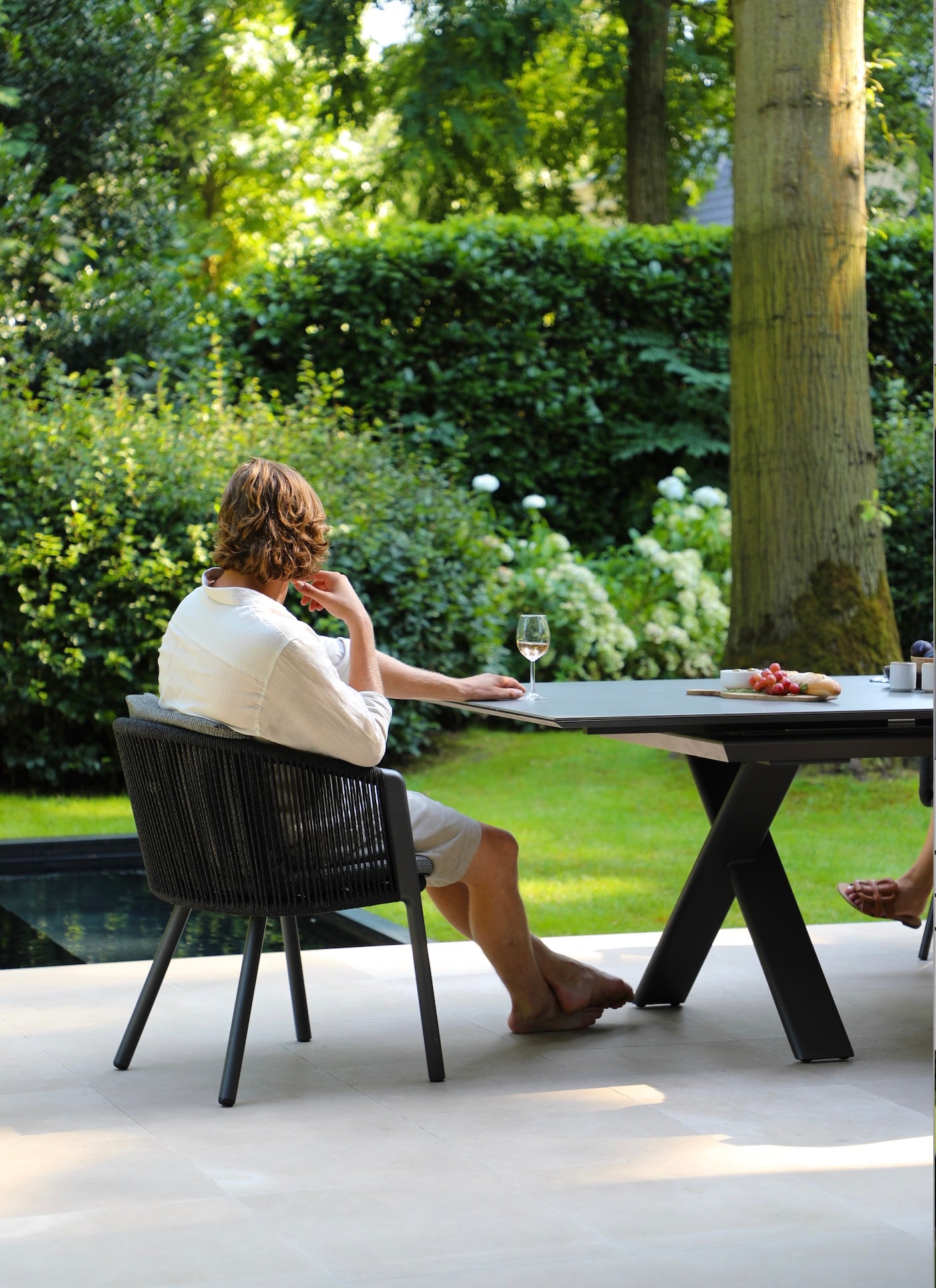 Table extensible en aluminium avec plateau en céramique - LIVIO