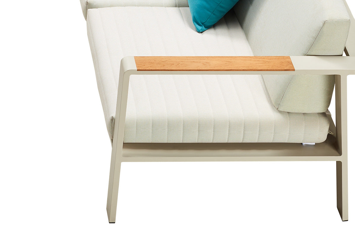 Salon de jardin d'angle en aluminium haut de gamme mat blanc, accoudoir en teck FSC, coussin en tissu oléfine beige avec.