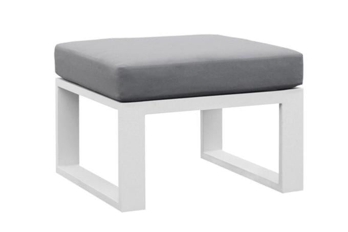 Repose-pied modulable haut de gamme en aluminium blanc mat avec coussin gris élégant, design épuré pour jardin extérieur.