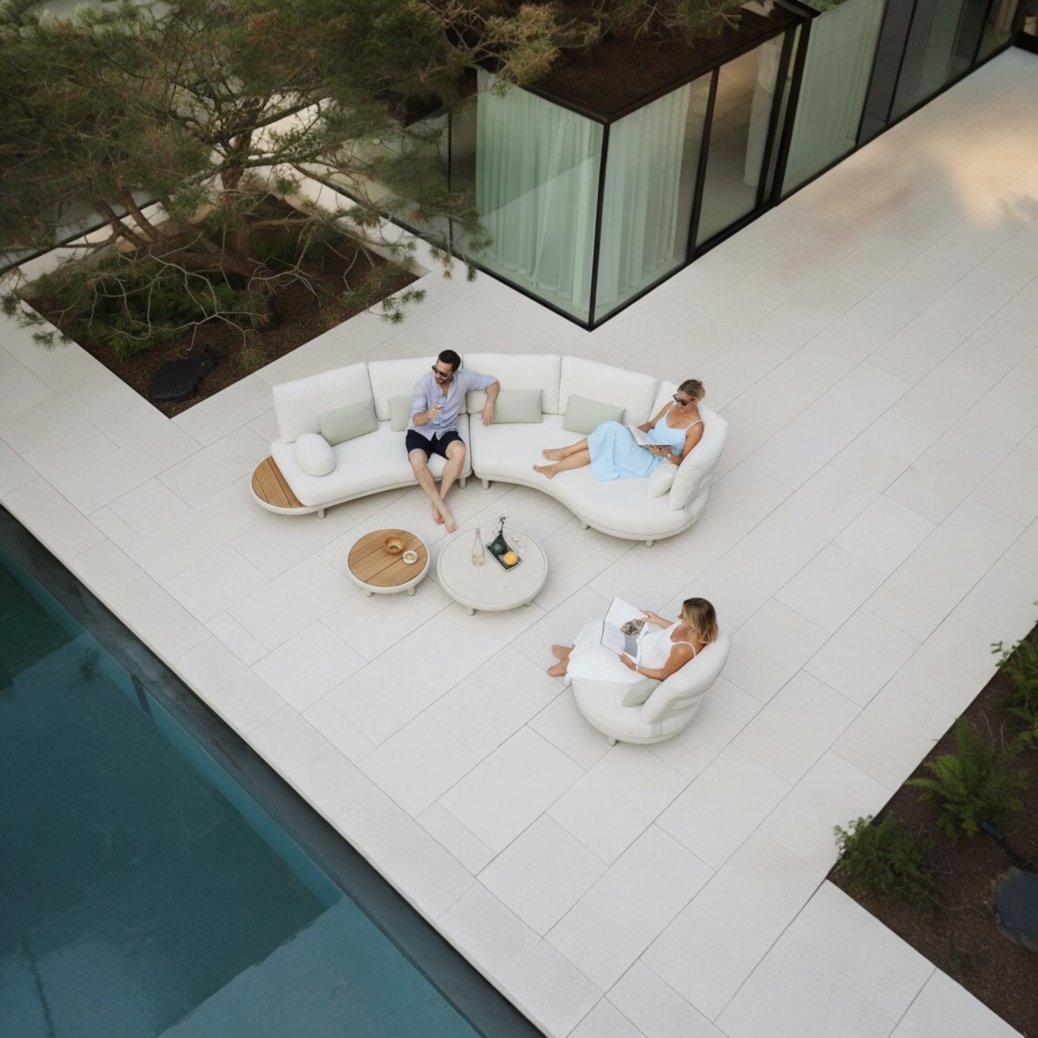 Mobilier de jardin ROSA modulable avec canapé courbe, fauteuil et tables basses en aluminium thermolaqué