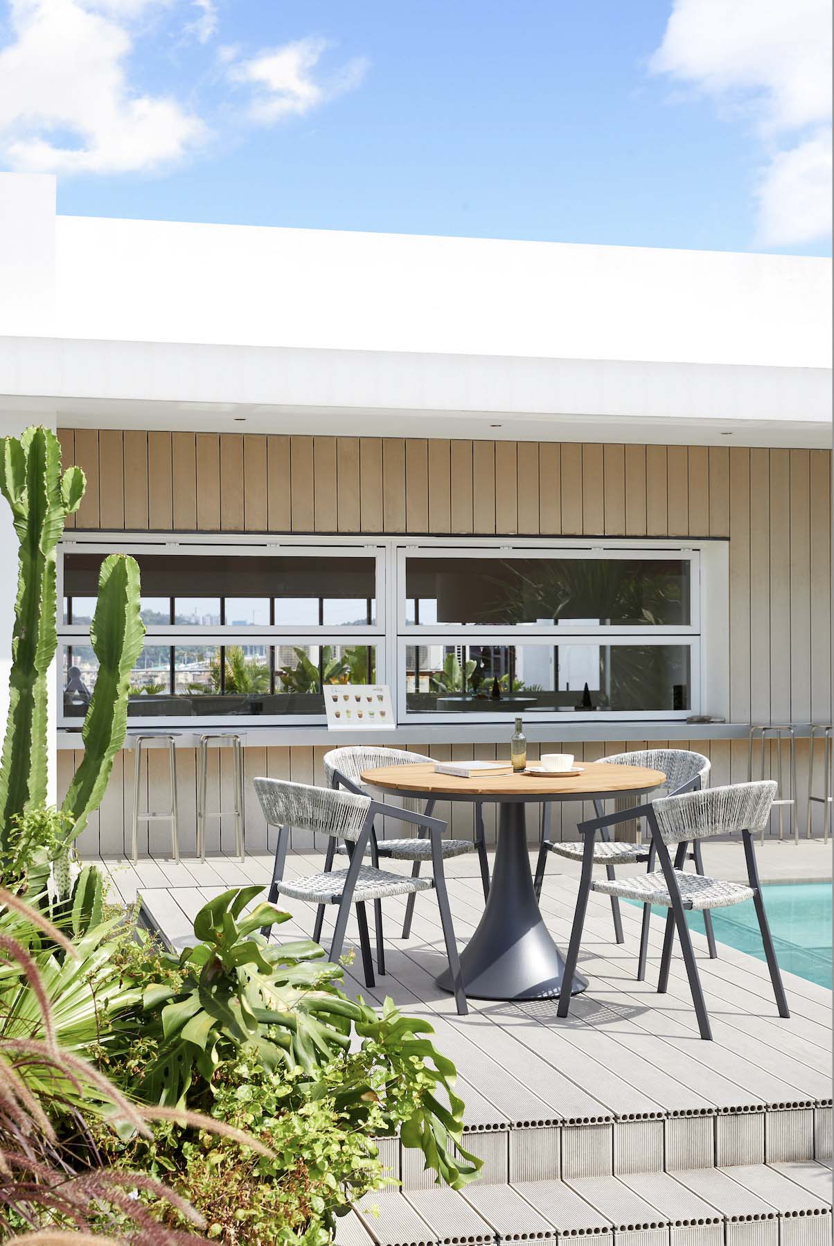 Table de jardin ronde avec plateau teck - FANO NOIR