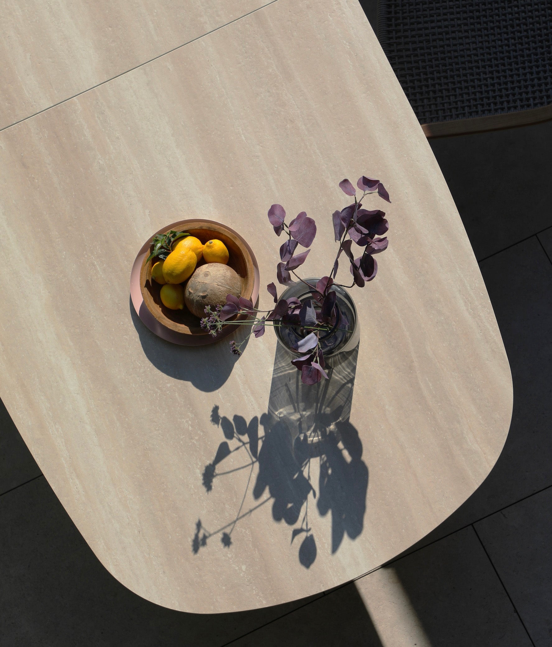 Table ovale extensible en aluminium avec plateau céramique - LIVIO BEIGE