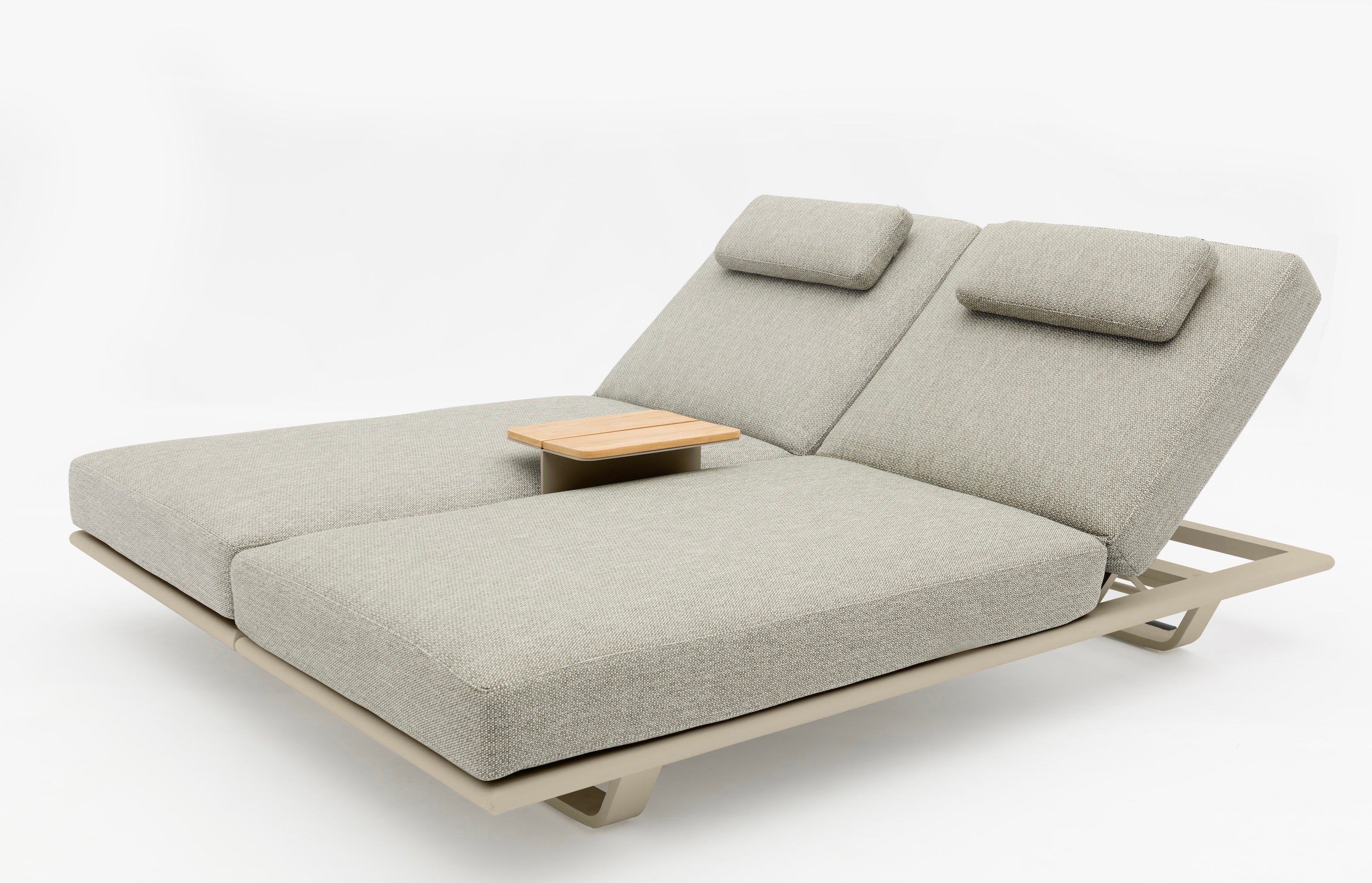 Bain de soleil double NIRI en aluminium beige, vue large