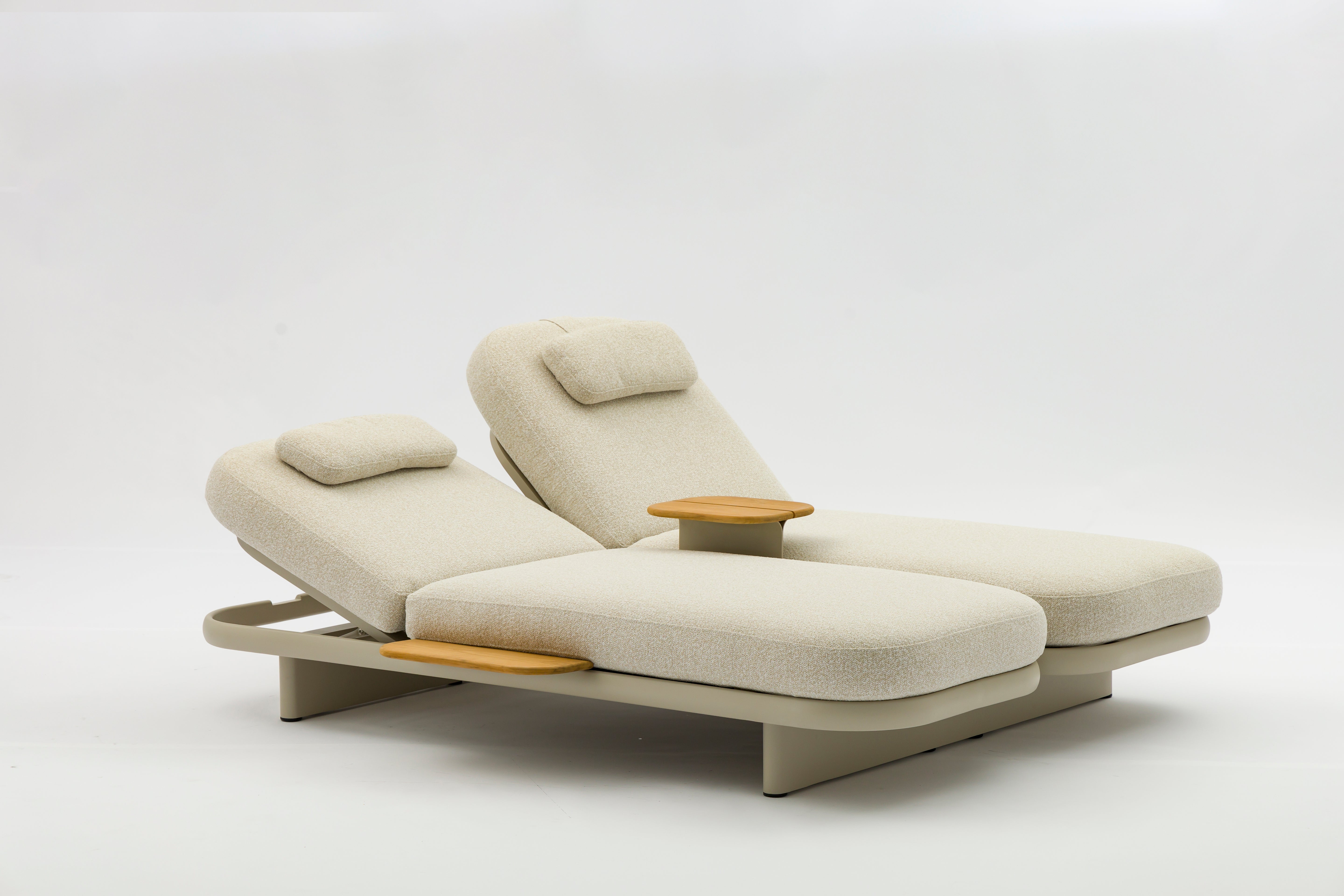 Bain de soleil double ROSA beige en aluminium avec deux coussins assortis