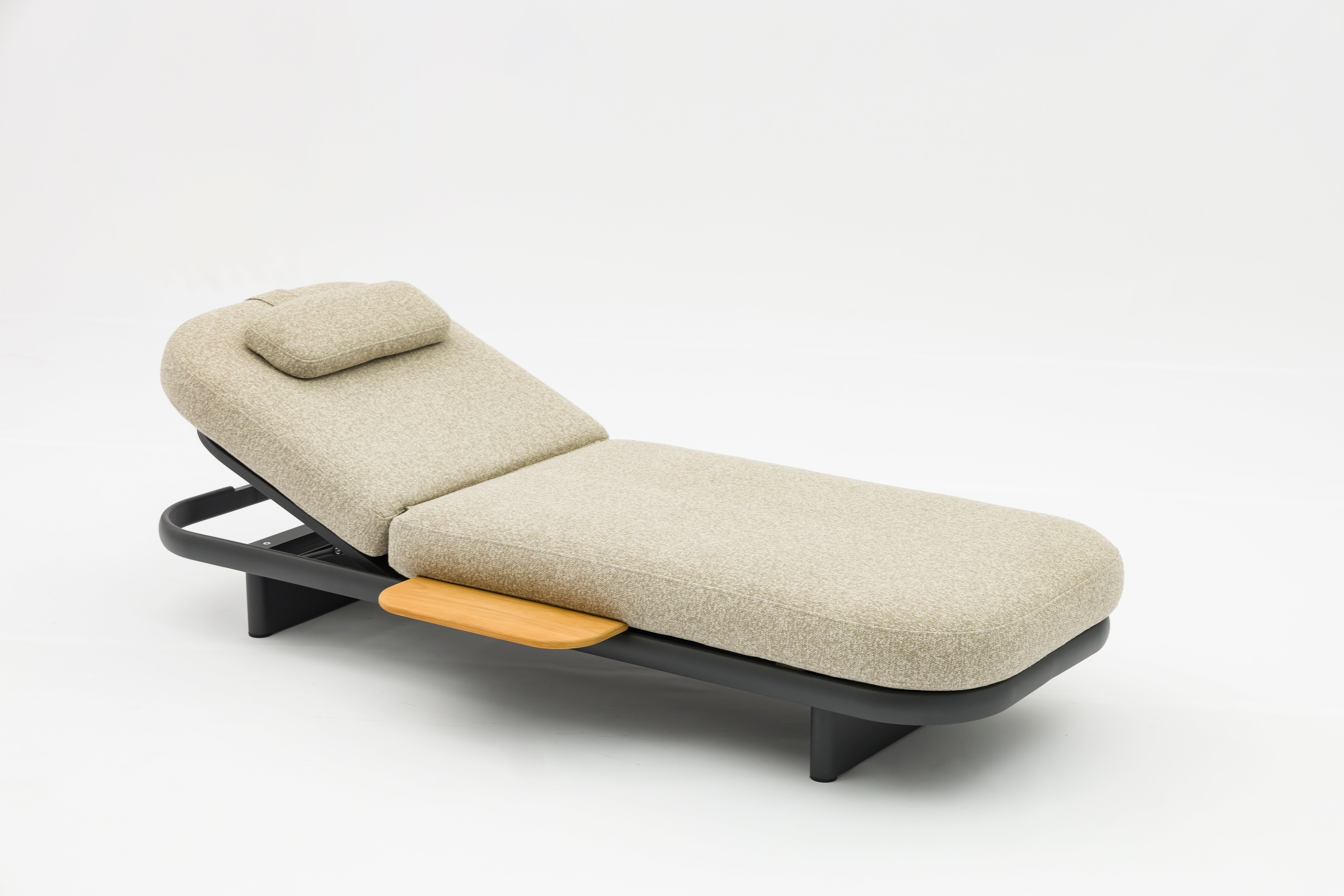 Bain de soleil design contemporain ROSA collection designer belge