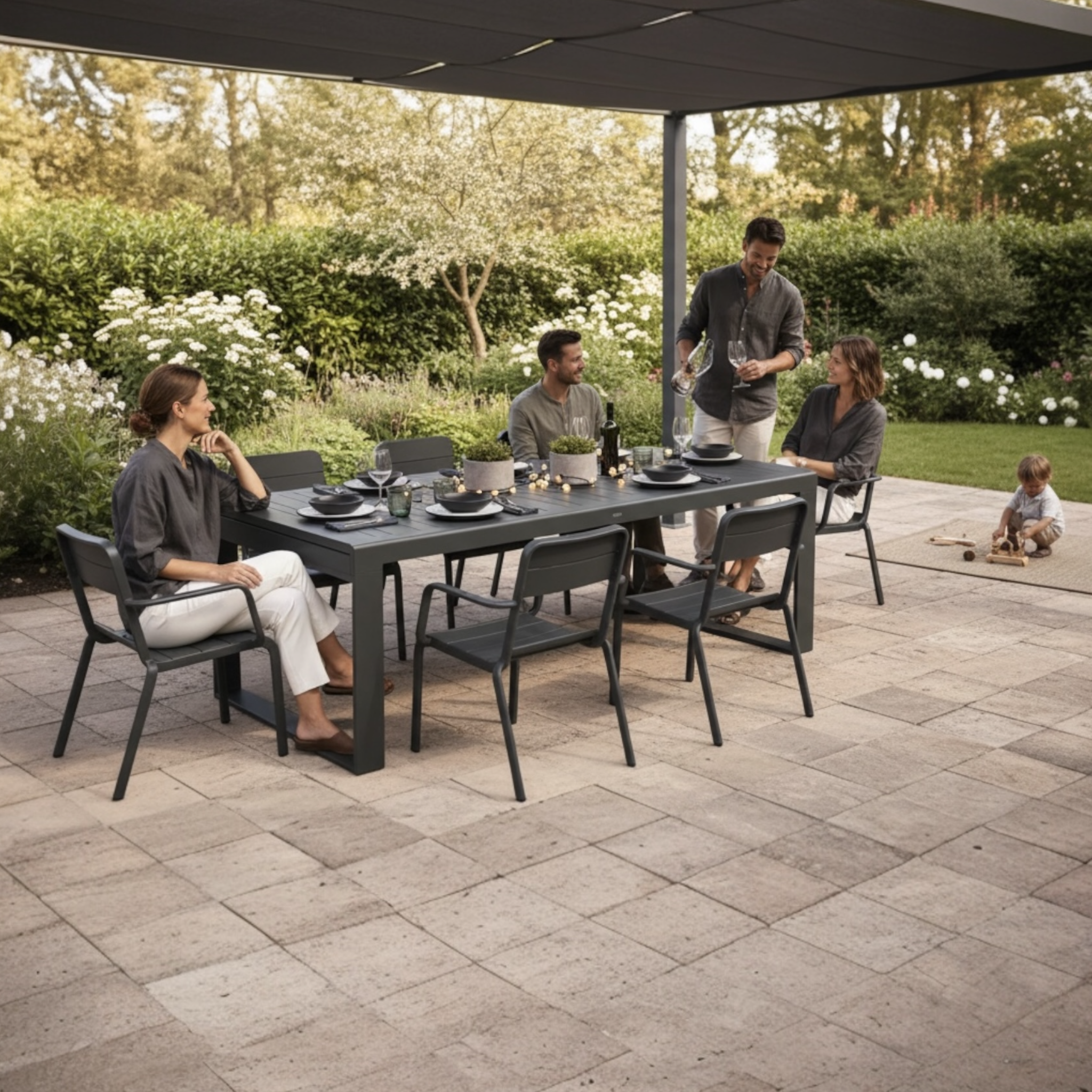 Table de jardin modulable JENNA en aluminium thermolaqué noir, capacité 8 à 12 convives pour grandes réceptions outdoor