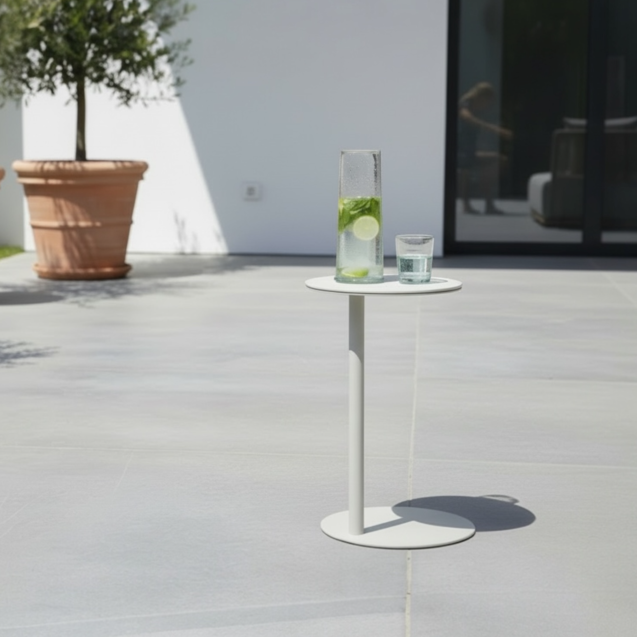 Table d'appoint en aluminium et céramique - BULTER BEIGE