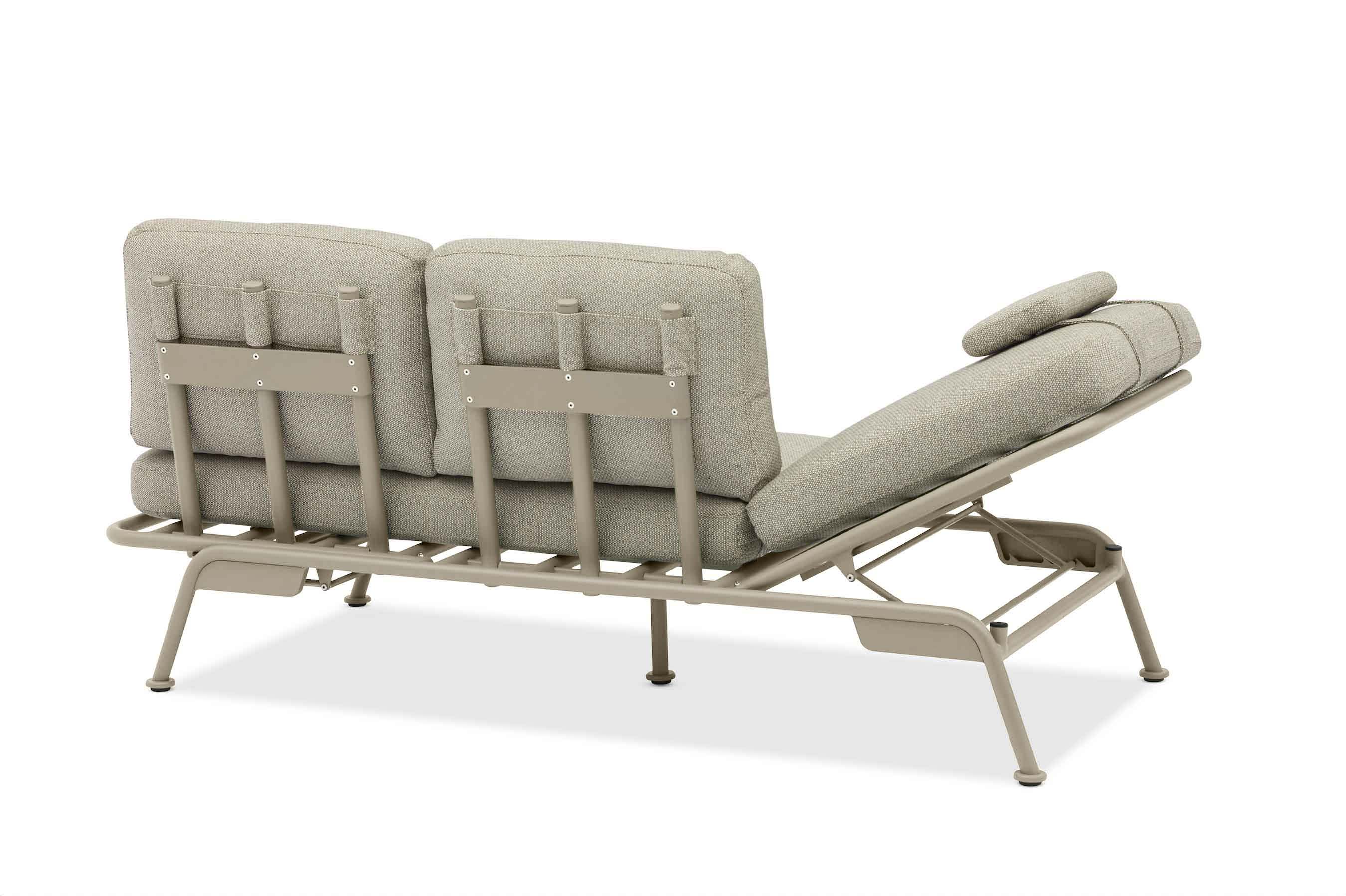 Salon de jardin modulable Sunny en aluminium beige, coussins épais beige, design belge élégant, dossier pliable, luxe. 