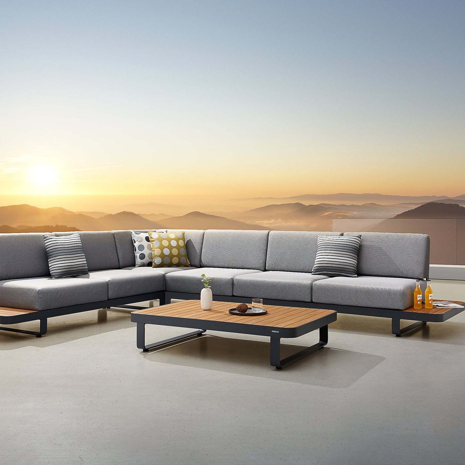 Canapé d'angle en aluminium haut de gamme et teck FSC, tissu 100% oléfine gris avec housse déperlante et déhoussable, design .