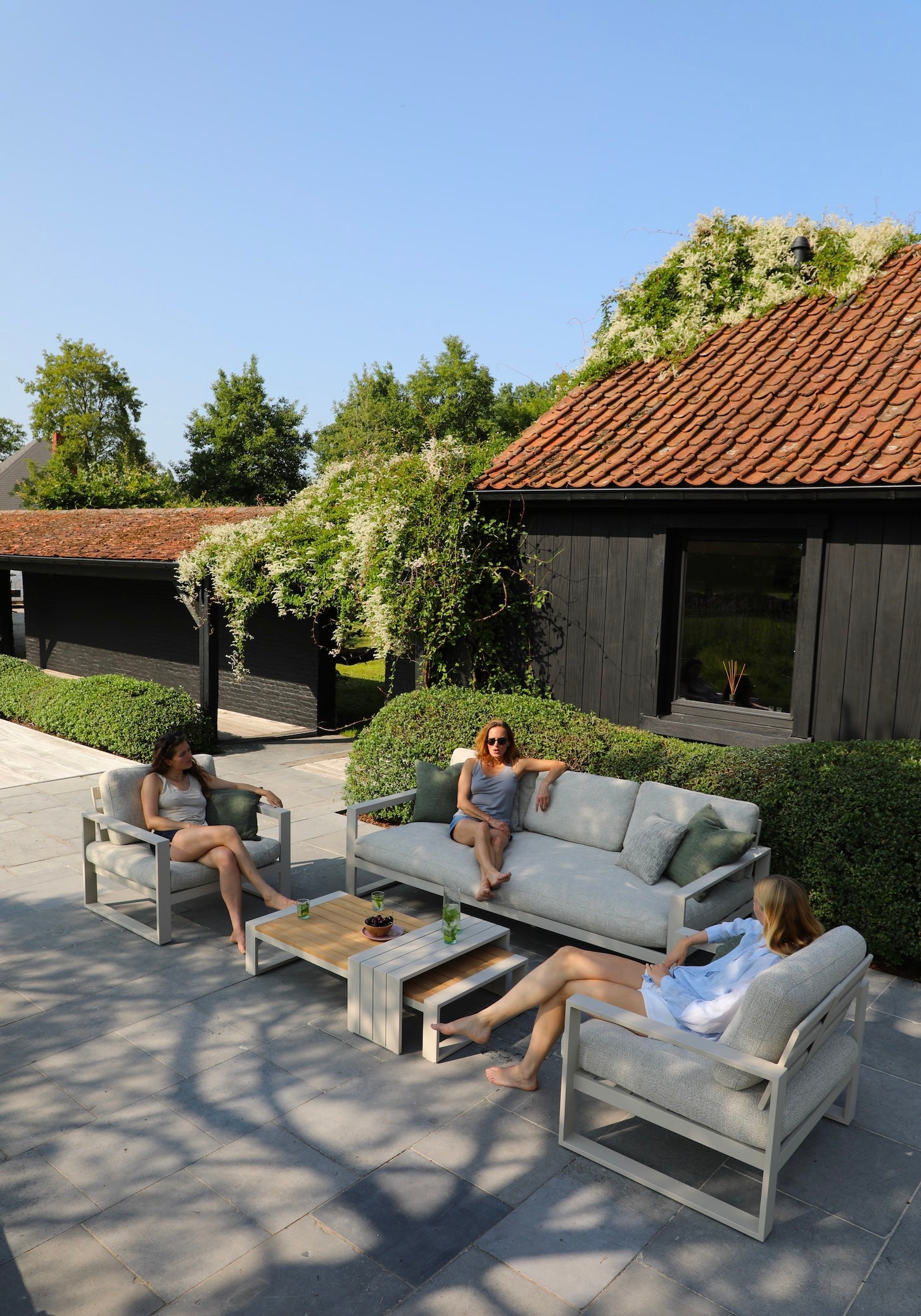 Salon de jardin haut de gamme modulable - MAEL