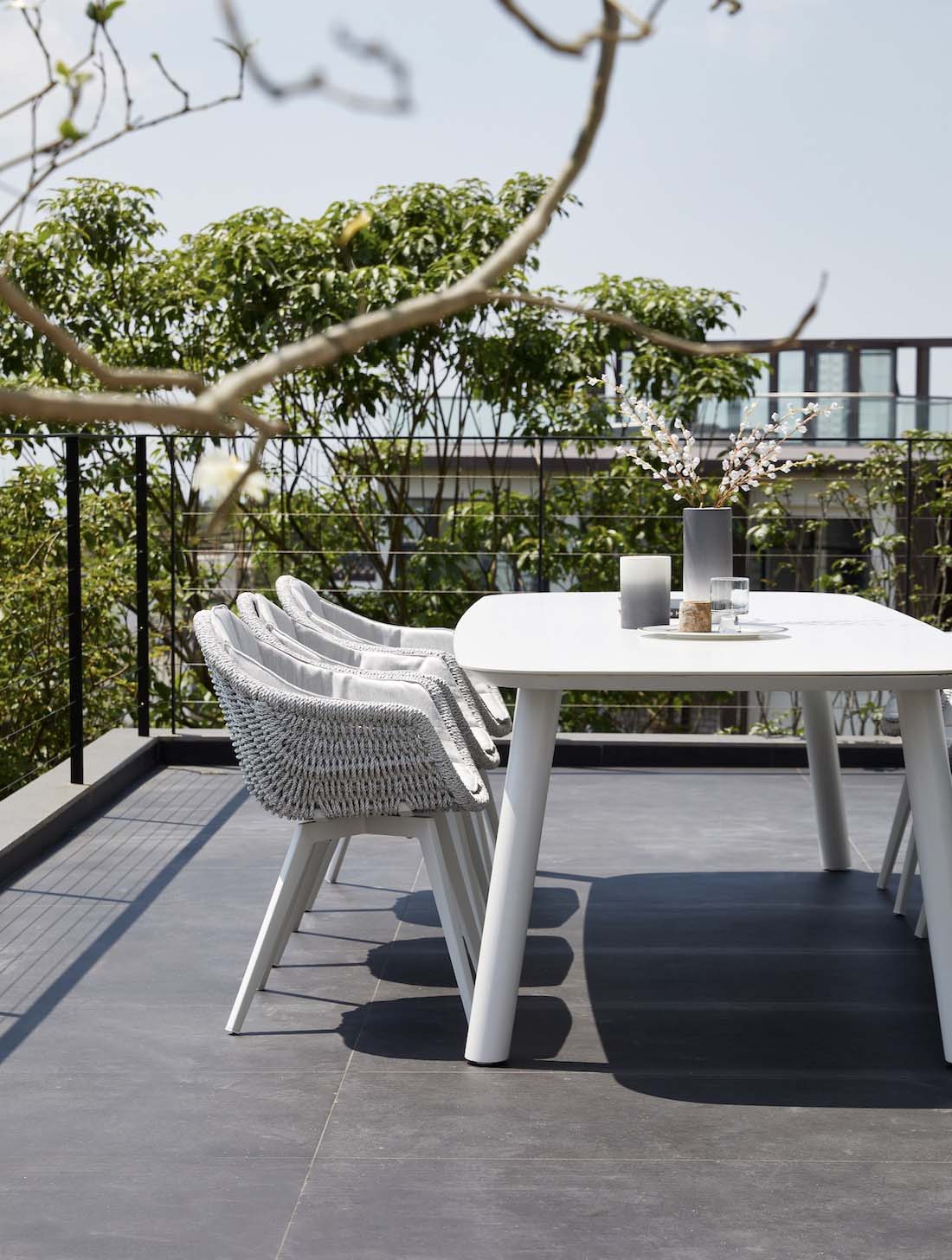 Table repas de jardin moderne en aluminium -  avec plateau en céramique - LARA