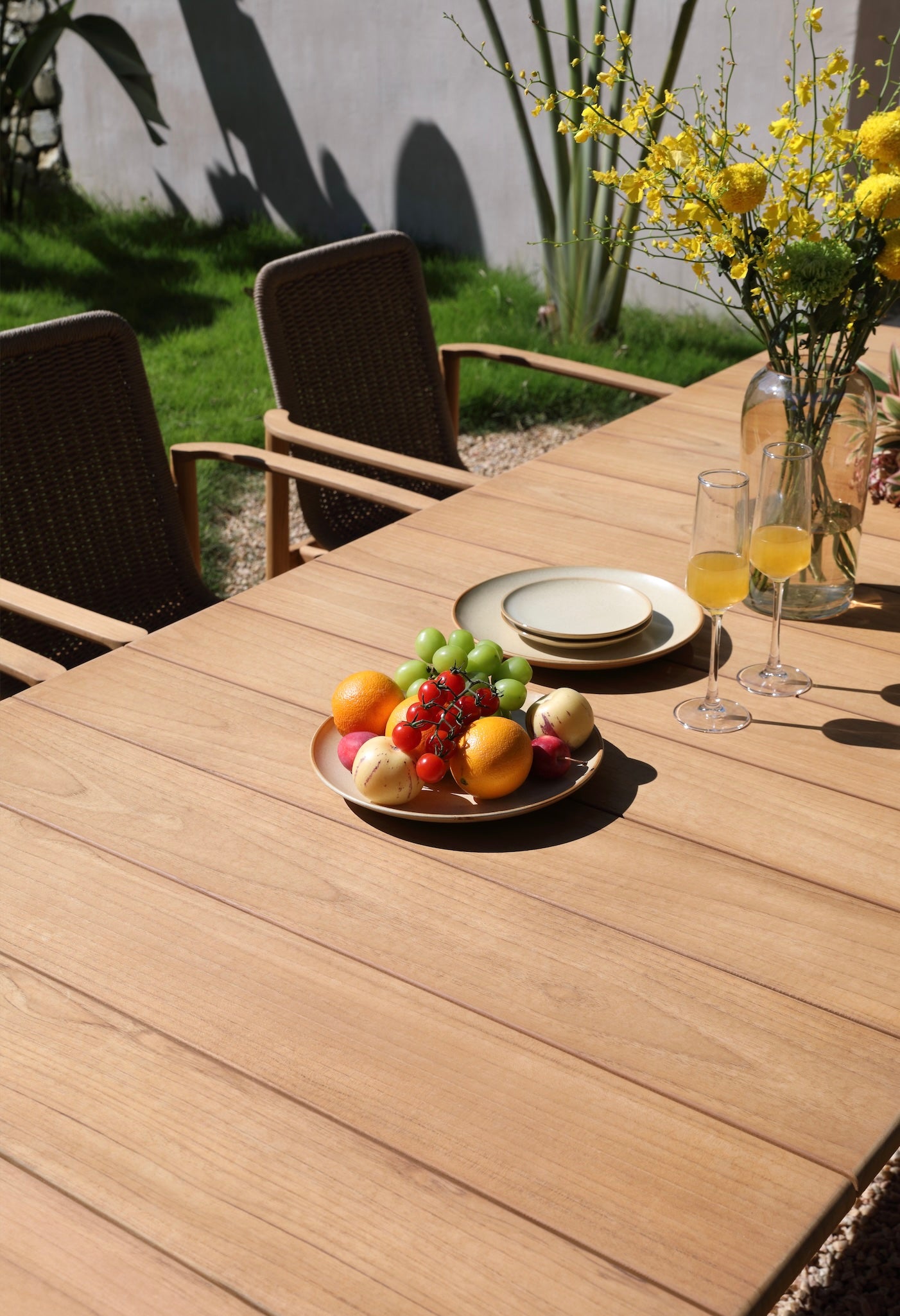 Table repas haut de gamme en teck massif - PAULA