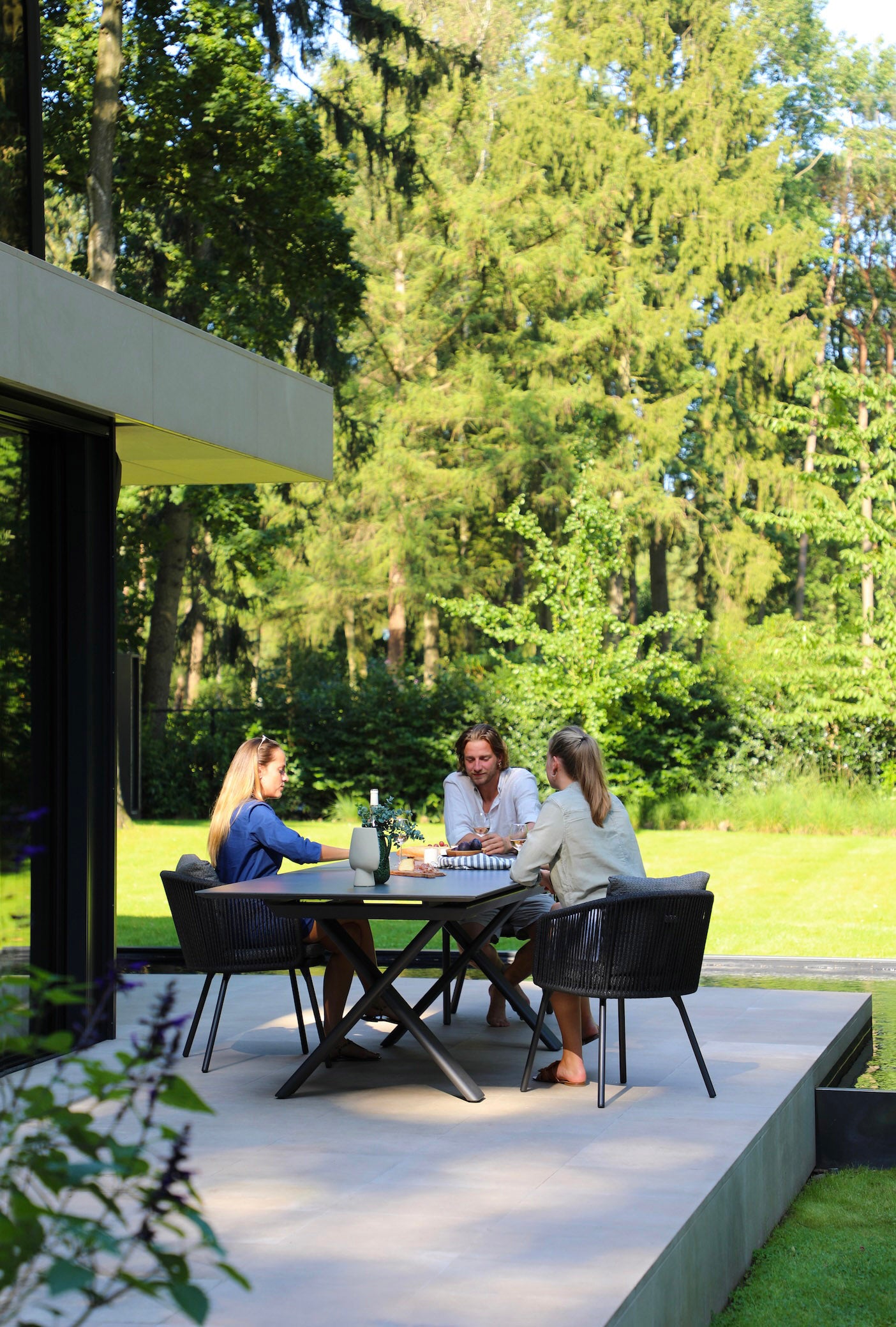 Table extensible en aluminium avec plateau en céramique - LIVIO