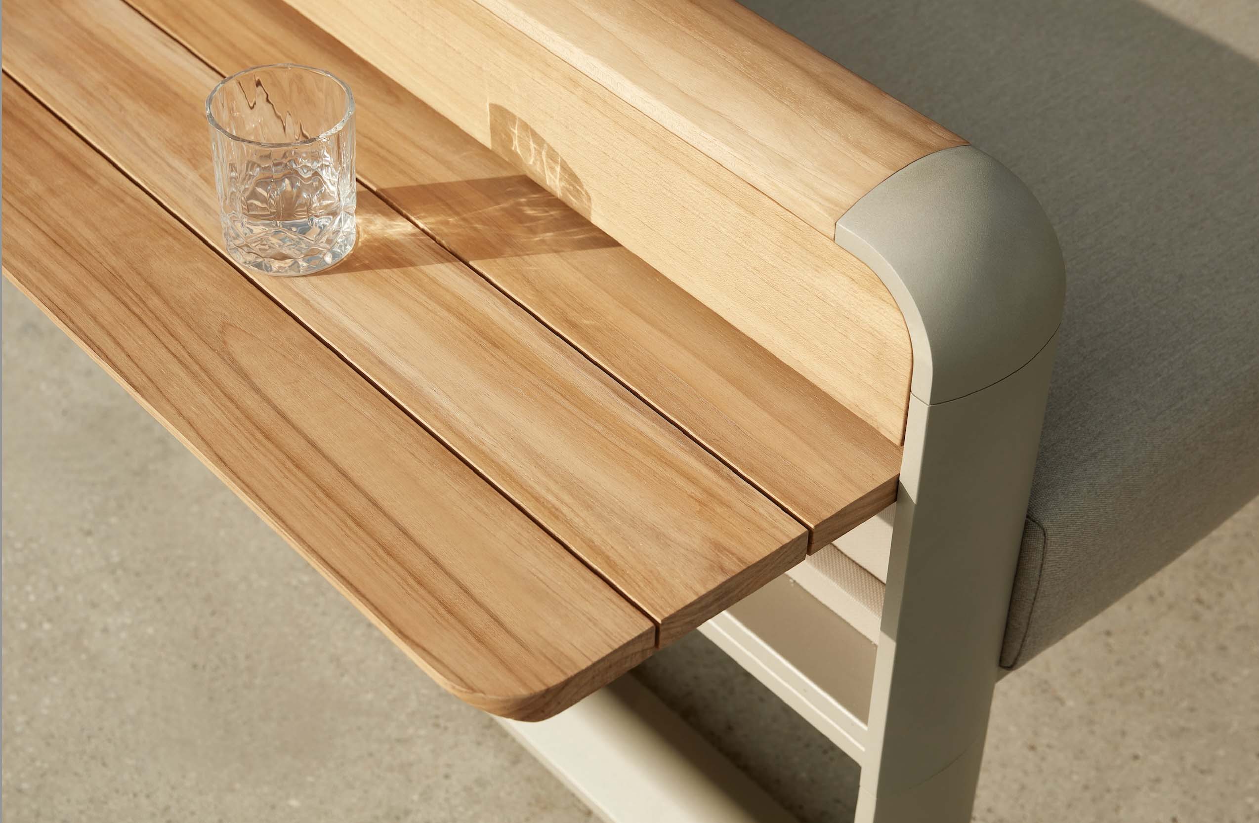 Mobilier de jardin en aluminium et en teck - TALIA