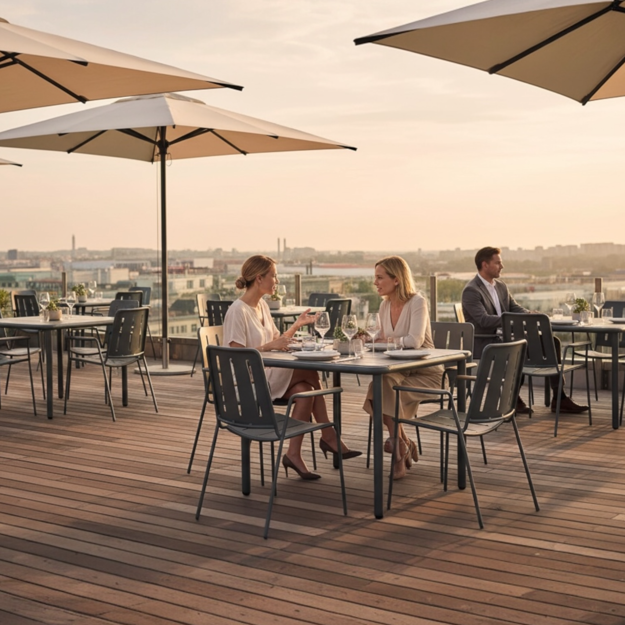 Table de terrasse 4 places en aluminium Hôtel bistrot Sarran